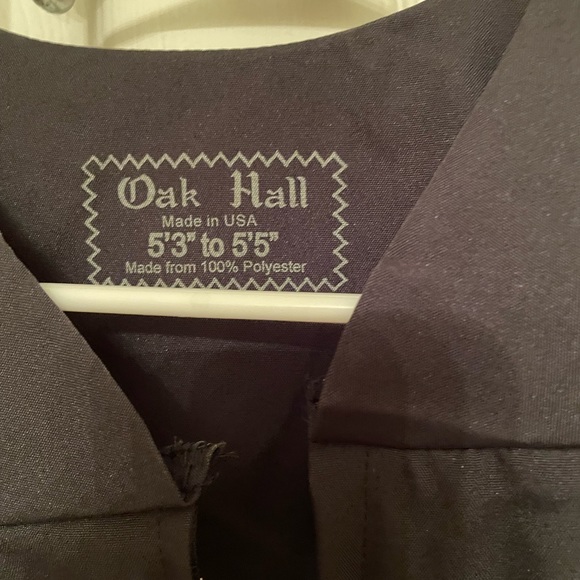 Graduation gown - Picture 2 of 2